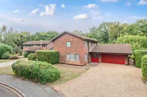 19, Luckley Wood, Wokingham RG41 2EW