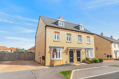 Peregrine Way, Wixams