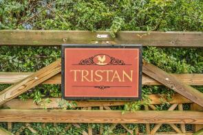 Tristan, Access Road To Broughton Decoy Farm, Brigg DN20 0BN