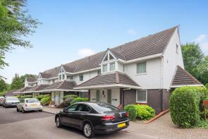 2, Brooklands Court, Bush Hill, London N21 2BZ