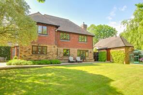 4, Highview Place, Haywards Heath RH17 7RZ