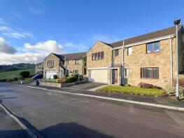 42, Allergill Park, Upperthong, Holmfirth HD9 3XH