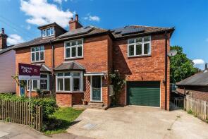 Lingworth, Scotts Hill, Redhill RH1 5PR
