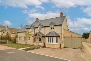 Hawksley House, Lew Road, Curbridge, Witney OX29 7PD