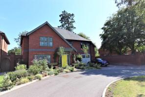 4, Admiral Place, Winkton, Christchurch BH23 7BT