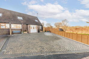 221, Arncliffe Drive, Heelands, Milton Keynes MK13 7LQ