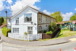 Flat 5, Wroxall House, High Street, Ventnor PO38 3BH