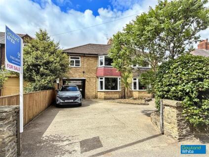Acklam Road, Acklam, Middlesbrough TS5 8BB