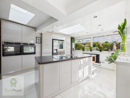 Worcester Close, Strood, Rochester, ME2 3SY