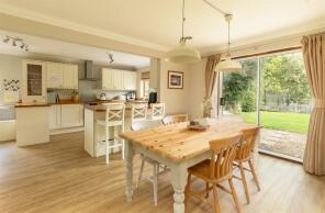 Tanglefoot, New Road, Newport PO30 4LS