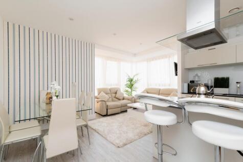 Empire Way, Caerdydd, Empire Way, Cardiff, CF11