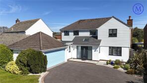16, Glengarry Way, Christchurch BH23 4EH