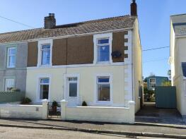 2, Carne Villas, School Road, Newquay TR8 5DZ