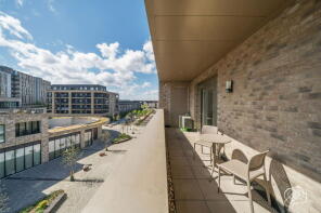Flat 7, 109 Barrett House, Villiers Gardens, Stratford, London E20 1LP