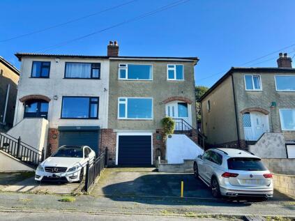 Canberra Drive, Cross Roads, Keighley, BD22