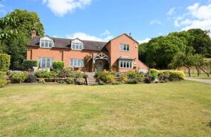 The Orchard, Dunstall Road, Burton-on-trent DE13 8BE