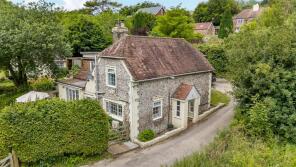 Wolverton Lodge, Alkham Valley Road, Alkham CT15 7DS