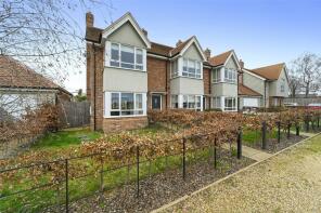 4, Meadow View, Colchester CO7 6PF