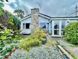 13 Bryn Y Mor, Parc Clai Coediog, Pentraeth LL75 8HQ