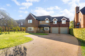 22, Becket Wood, Dorking RH5 5AQ