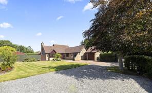 Lucaya, Fleetway, Grimsby DN36 5UT