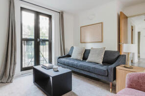 Flat 1, 10 City Wall House, Wormwood Street, London EC2M 1RQ