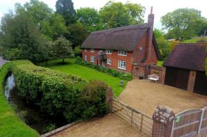 Staddle Stones, Road Through Rockbourne, Fordingbridge SP6 3NA