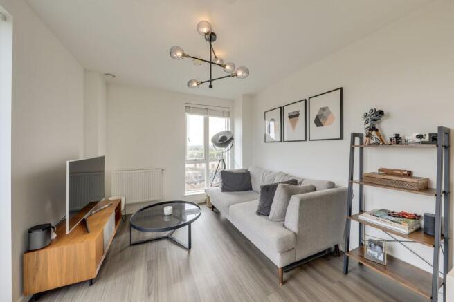 Open Plan Lounge & Kitchen