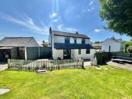 Slannings House, Road From Liskeard Road To Castle Hill, Saltash PL12 4RT