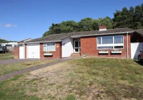 35, Aston Mead, Christchurch BH23 2SP