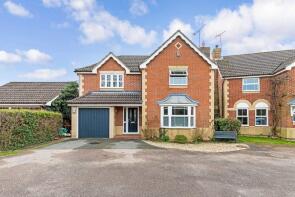 36, Eversfield, Horsham RH13 9GF