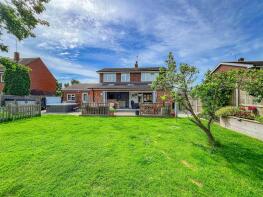 6 Crick Hollow, Marlborough Avenue, Southminster CM0 7TN