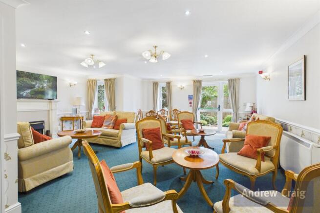 Communal Lounge 