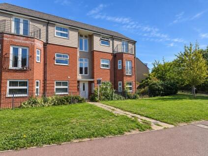 Lancaster Gate, Upper Cambourne, CB23