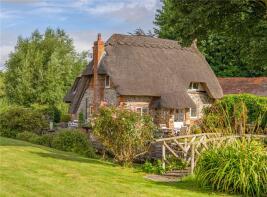 Box Hedge Cottage, Newbury Road, Eastbury, Hungerford RG17 7JL