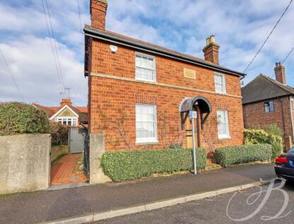 High Road, Cookham, SL6