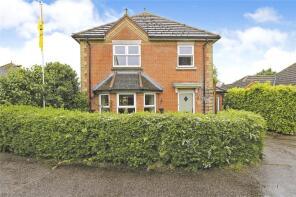 17, Wheatfields, Rochford SS4 2BT