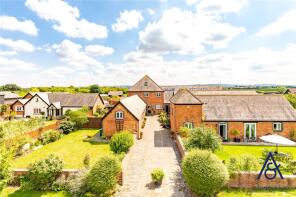 7, Rowden Farm Barns, Rowden Farm Lane, Leighton Buzzard LU7 0QD