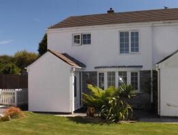 5, Merbein Cottages, Access To Merbein Cottages, Tregurrian, Newquay TR8 4AD
