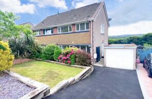 22, Gwysfa Road, Ynystawe, Swansea SA6 5AE