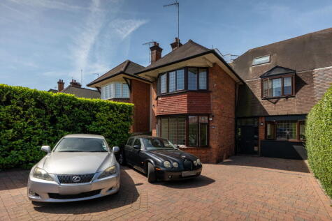 Finchley Road, London, NW11 7PE