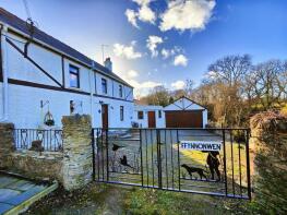 Ffynnon Wen, U3148 Brynhellan Village To Dinas Country Club, Newport SA42 0UN