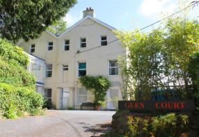 Glenvale, Glen Court, Strawberry Hill, Little Haven, Haverfordwest SA62 3UR