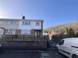 10, Brodawel, Llanwrda SA19 8AB