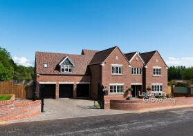 1 Devonshire House, Manor Gardens, Hackmans Gate, Stourbridge DY9 0FA