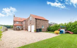 Rosewood House, Hillam Road, Gateforth, Selby YO8 9LQ