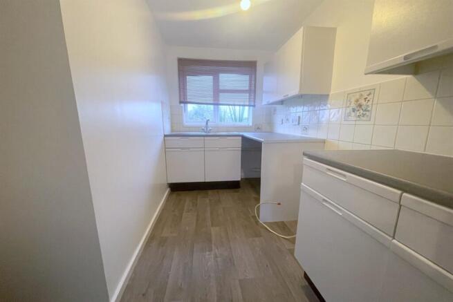 Fitted kitchen, new 