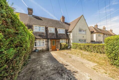 Mons Avenue, Baldock, SG7