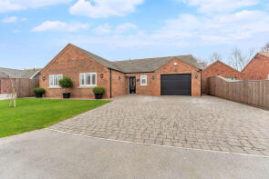 13, Woodland Way, Grimsby DN37 0FD