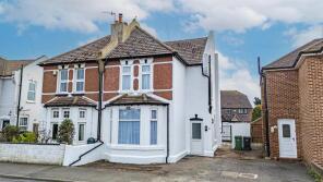 37, Bulverhythe Road, St. Leonards-on-sea TN38 8AA